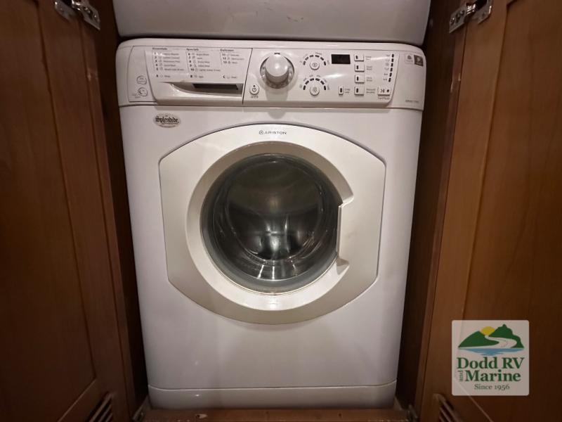 Pre-Owned 2015 Tiffin Motorhomes 40 AH - photo - 35