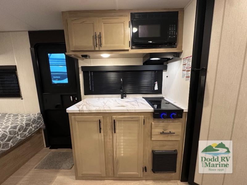 New 2026 Forest River RV 18PB - photo - 7