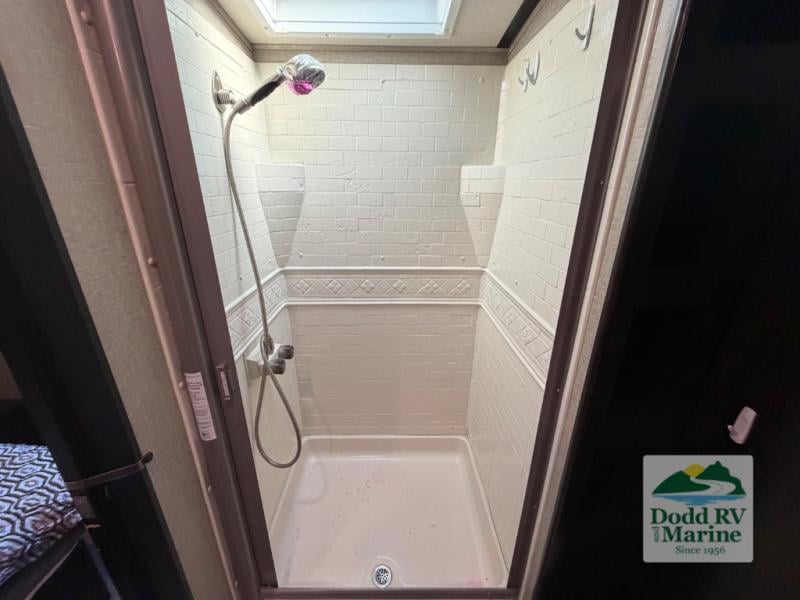 Pre-Owned 2019 Grand Design 3170BH - photo - 31