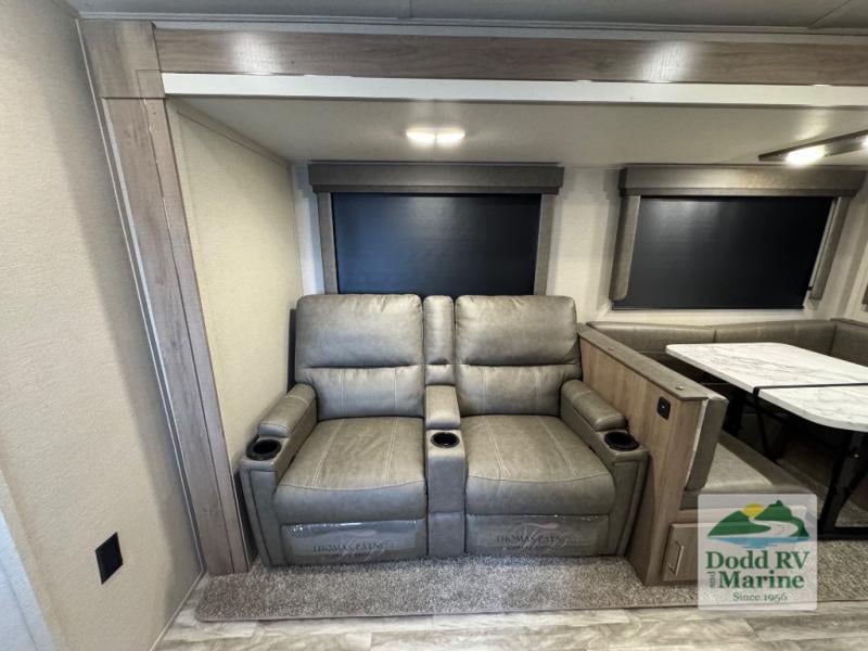 Pre-Owned 2023 Grand Design 2800BH - photo - 12