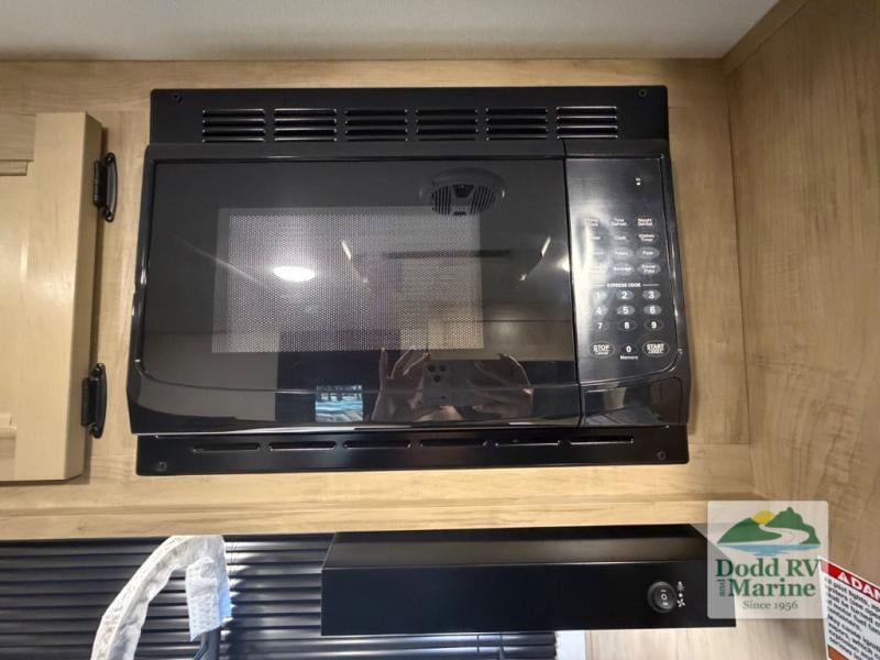 New 2026 Forest River RV 16CMBL - photo - 11