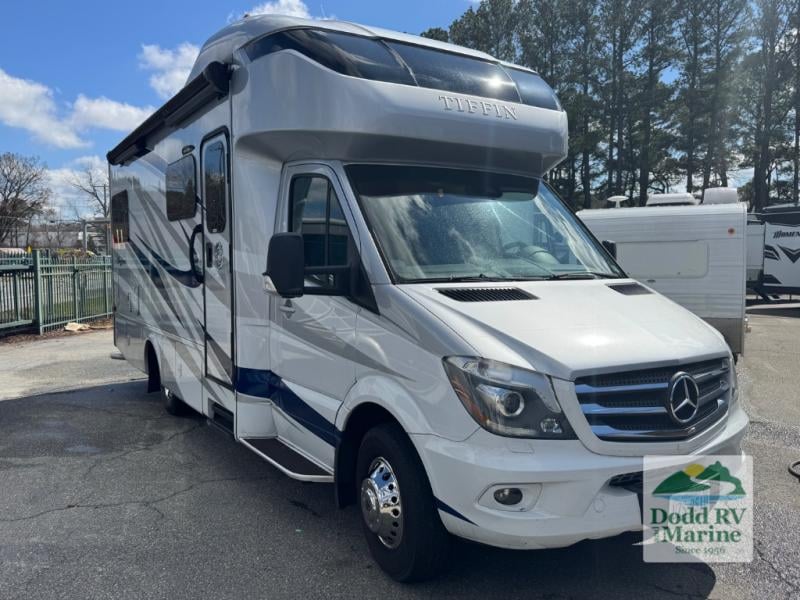 Pre-Owned 2019 Tiffin Motorhomes 24 TW - photo - 0