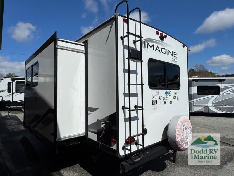 Pre-Owned 2023 Grand Design 23LDE - photo - 3