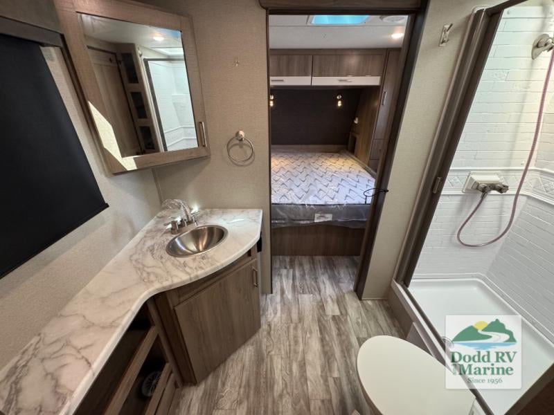 Pre-Owned 2023 Grand Design 23LDE - photo - 18