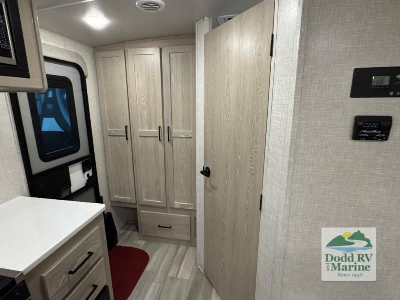 Pre-Owned 2022 Forest River RV 2514S - photo - 16