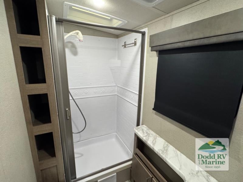 Pre-Owned 2022 Grand Design 2400BH - photo - 20