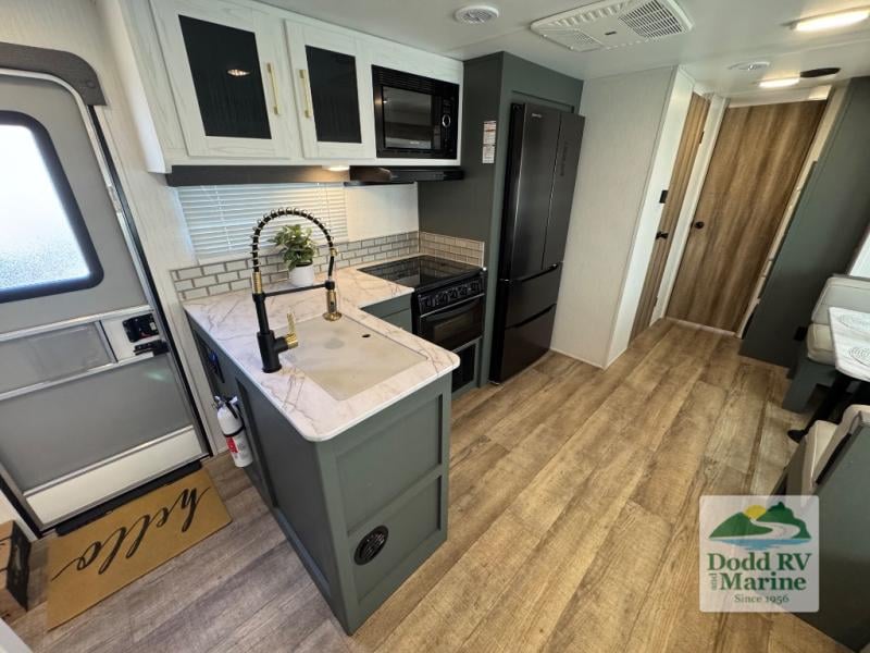 Pre-Owned 2024 Heartland 34BSBH - photo - 15