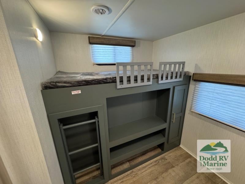 Pre-Owned 2024 Heartland 34BSBH - photo - 31