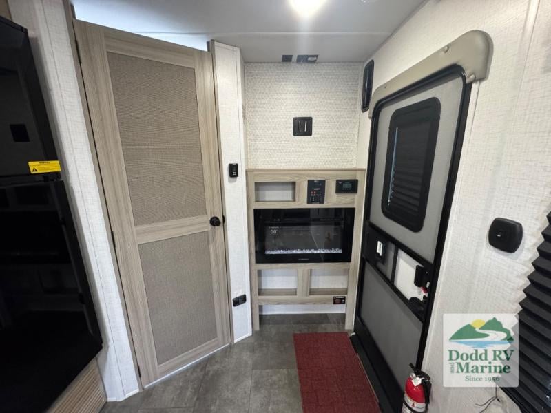 Pre-Owned 2024 Forest River RV 260RT - photo - 13