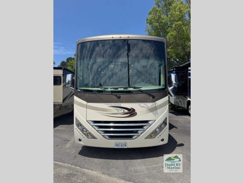 Pre-Owned 2018 Thor Motor Coach 34J - photo - 1