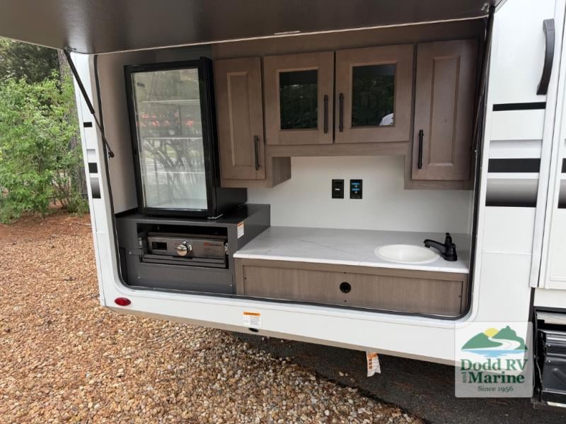 New 2026 Grand Design 3704BH - photo - 46
