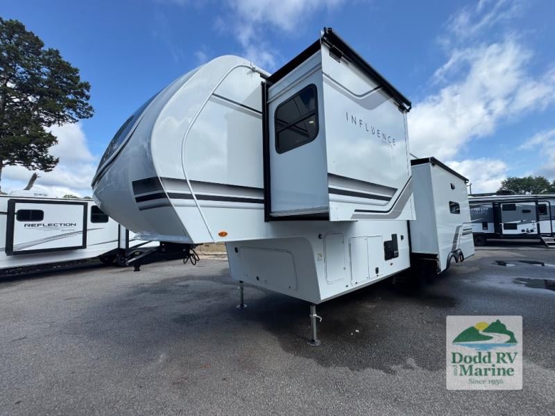 New 2026 Grand Design 3003RL - photo - 1