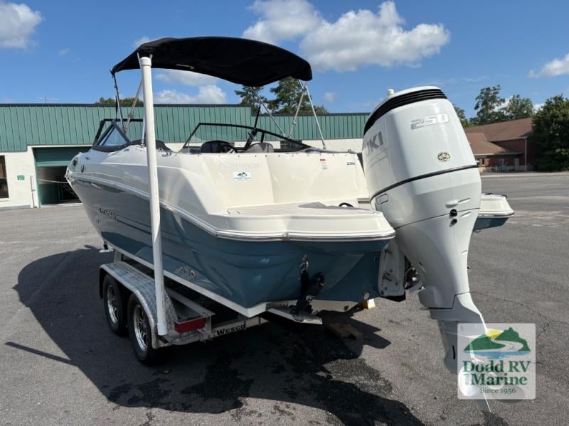 Pre-Owned 2021 Stingray 231DC - photo - 3
