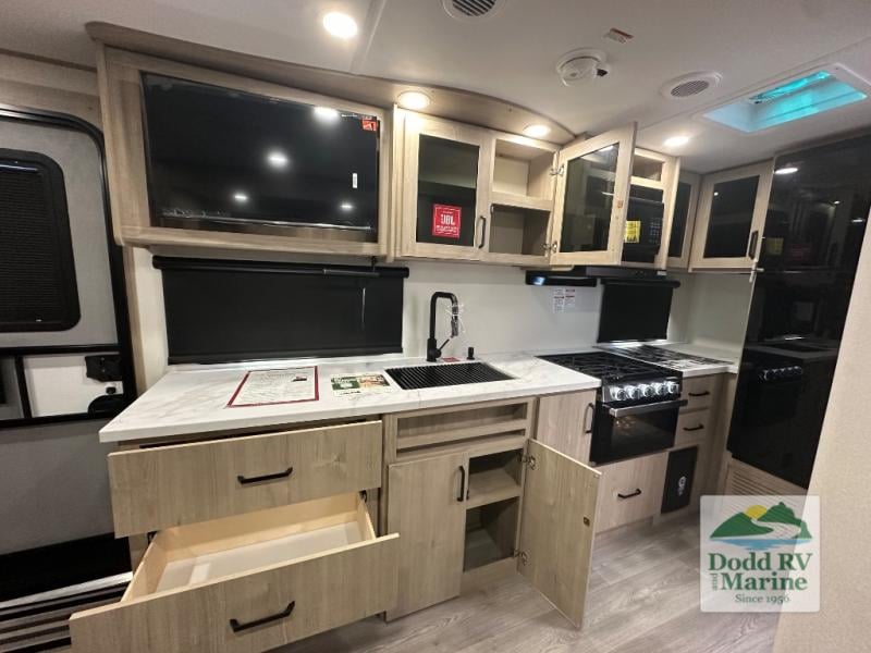 New 2026 Grand Design 17MKE - photo - 9