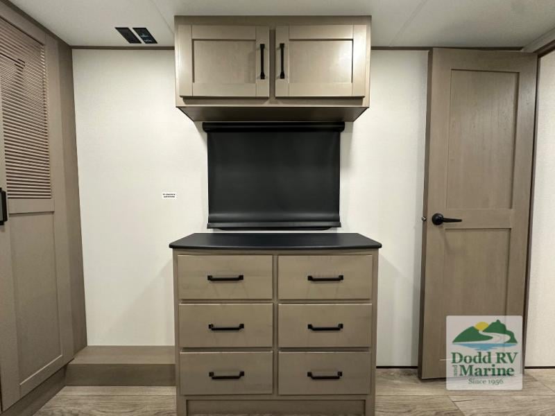 New 2026 Grand Design 337RLS - photo - 43