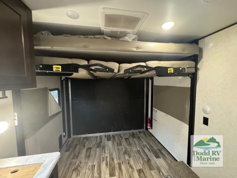 Pre-Owned 2020 Jayco 209 - photo - 16