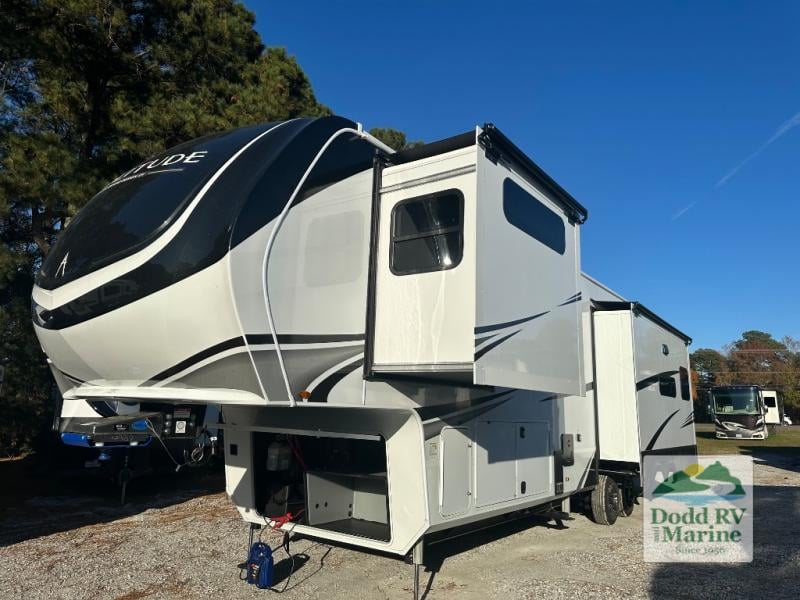 New 2026 Grand Design 370DV - photo - 1