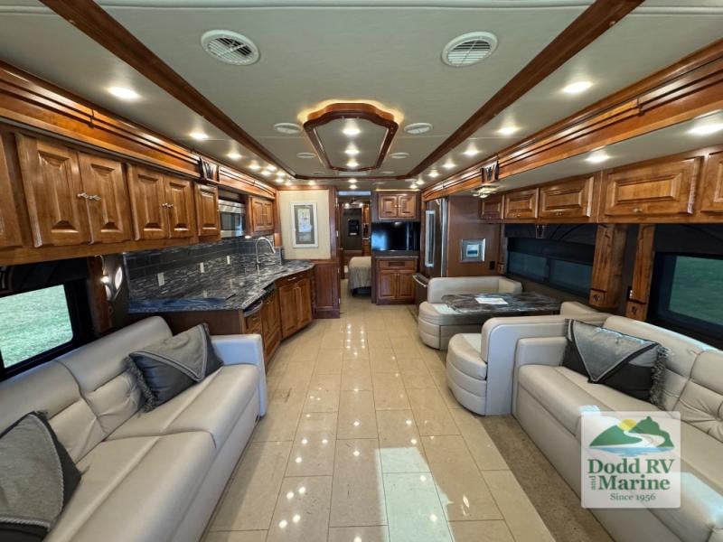 Pre-Owned 2016 Tiffin Motorhomes 40 QBH - photo - 10
