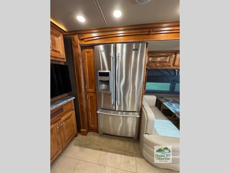 Pre-Owned 2016 Tiffin Motorhomes 40 QBH - photo - 19