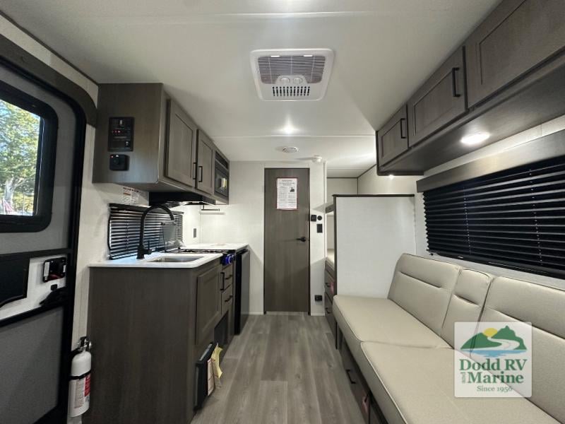 New 2026 Grand Design 151BH - photo - 4
