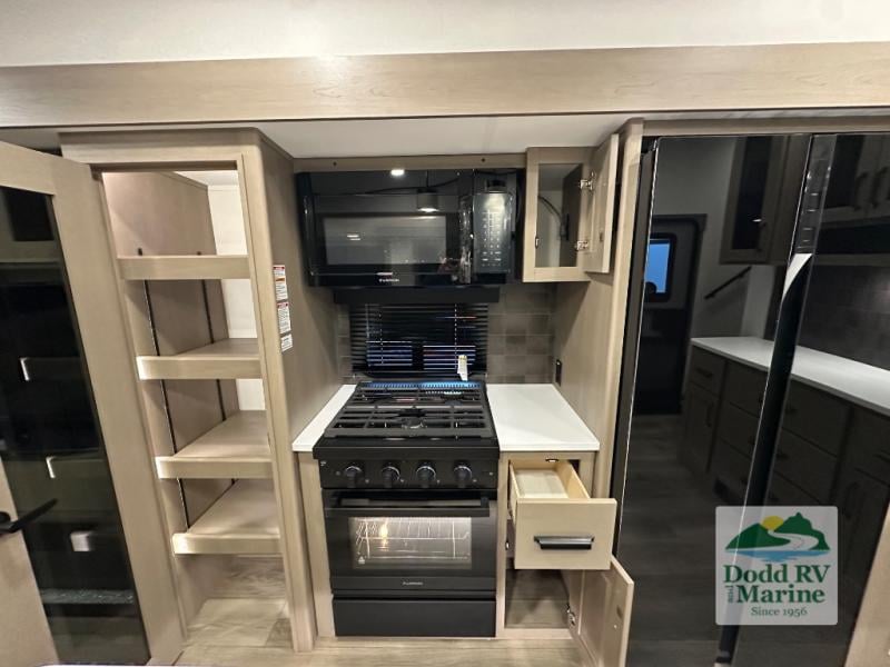 New 2026 Grand Design 303RLS - photo - 8