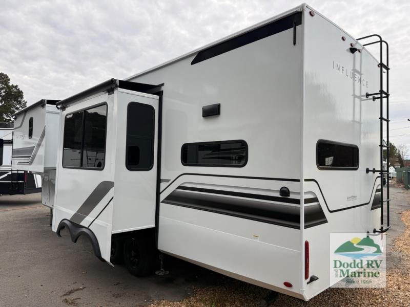 New 2026 Grand Design 3203GK - photo - 3