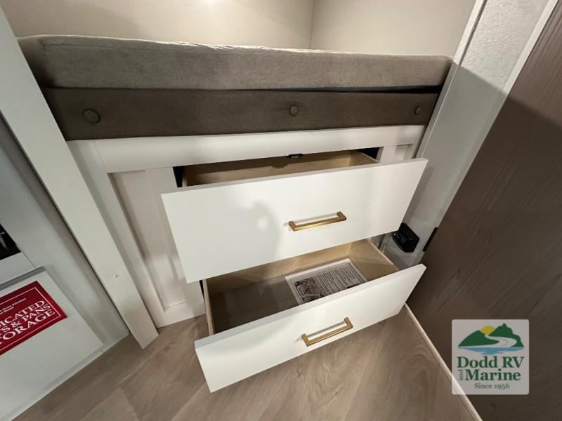 New 2026 Grand Design 161BH - photo - 25