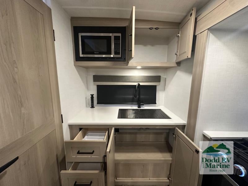 New 2026 Forest River RV 2522FB - photo - 9