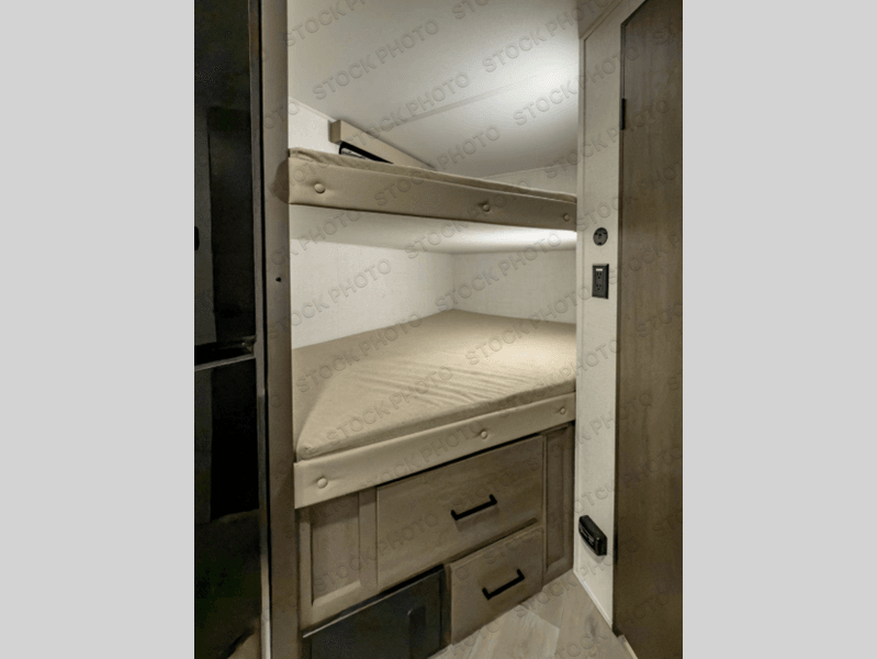 New 2026 Grand Design 161BH - photo - 44